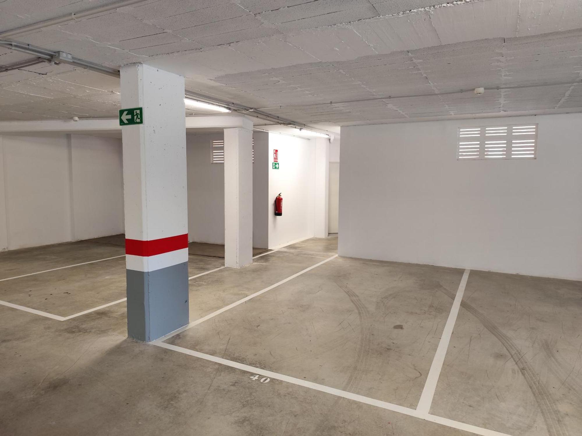 Home In Castro Con Parking Кастро-Урдиалес Экстерьер фото