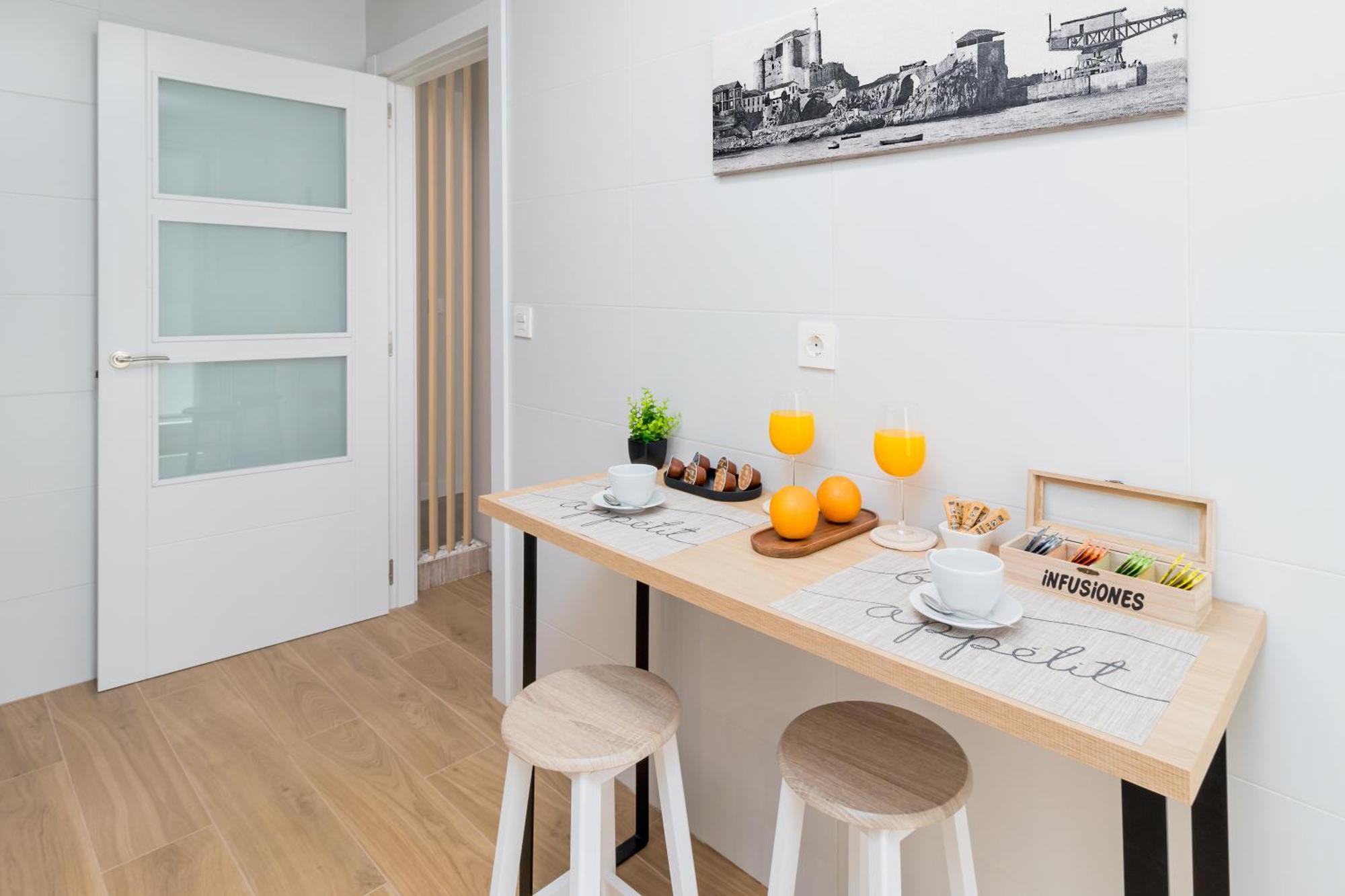 Home In Castro Con Parking Кастро-Урдиалес Экстерьер фото